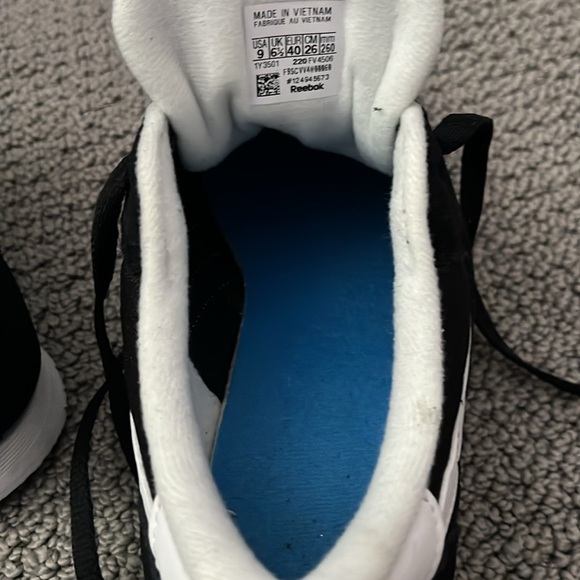 Reebok sneakers Size 9 - Picture 5 of 5